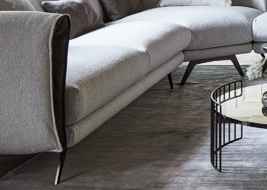 Saddle Sofa Bonaldo Montréal