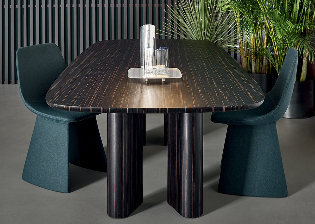 Geometric Table Wood Bonaldo Montréal